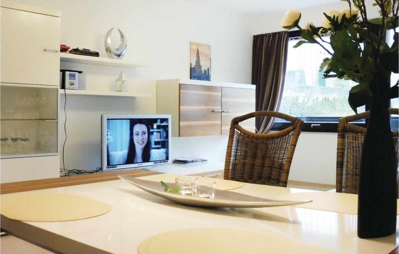 2 Bedroom Nice Apartment In Bad Pyrmont Exterior foto